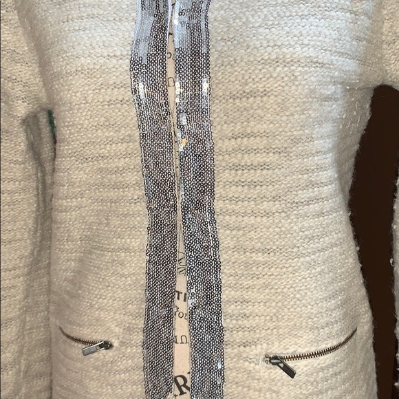 Banana Republic short sweater jacket with sequins - Picture 2 of 8
